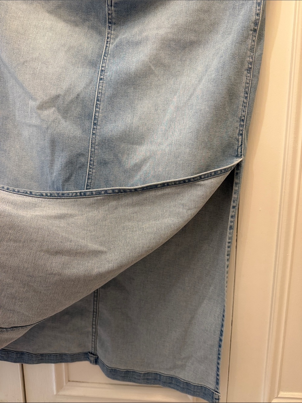 7 For All Mankind Light Blue Denim Midi Skirt - Straight Midi - Picture 2 of 9